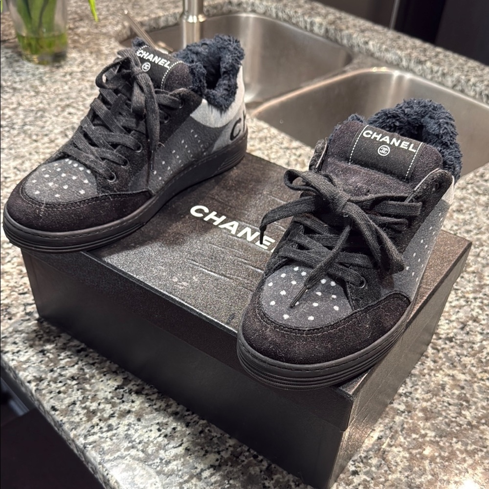 Chanel Women Black Sneakers